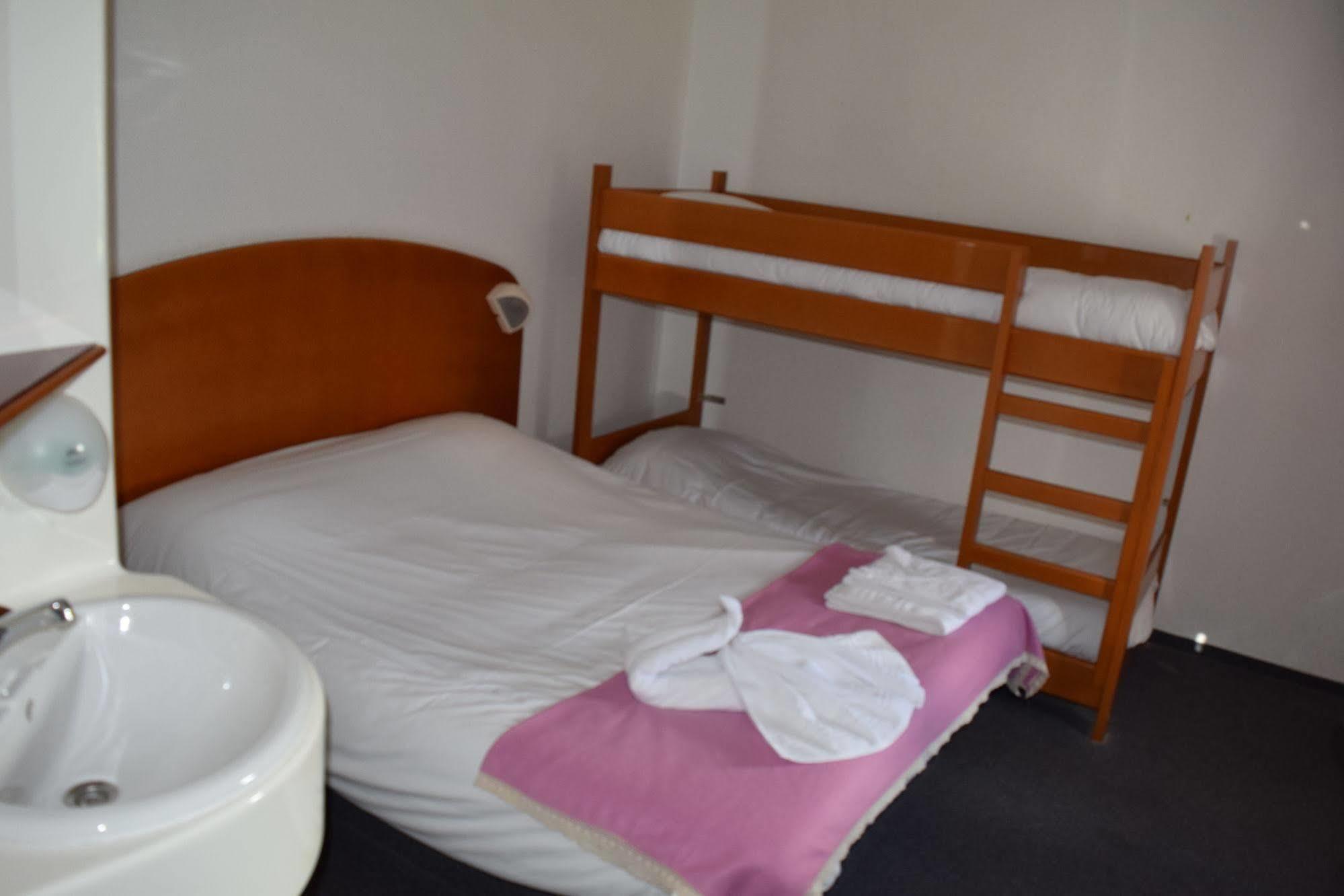 Tregueux Quick Palace Saint Brieuc מראה חיצוני תמונה